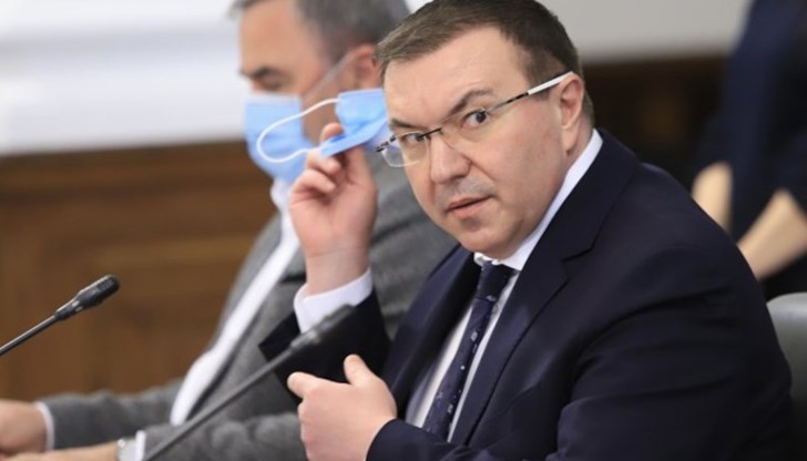 Мерките, които бяха взети, имаха своя ефект - справяме се и с третата вълна от коронавирус