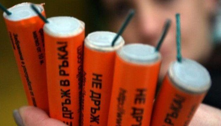 Хората дори помислили гърмежите от пиратките за  експлозия или авария в някое предприятие