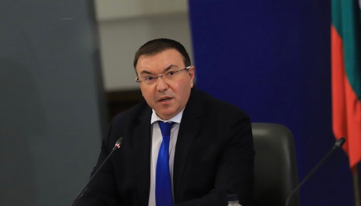 Необходимо да се даде възможност на новото правителство, когато се състави то, да реши дали да бъде удължена или не