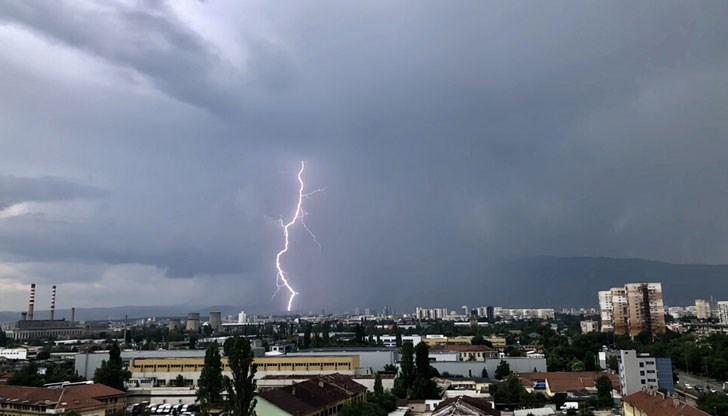 От Северозапад валежите ще спират