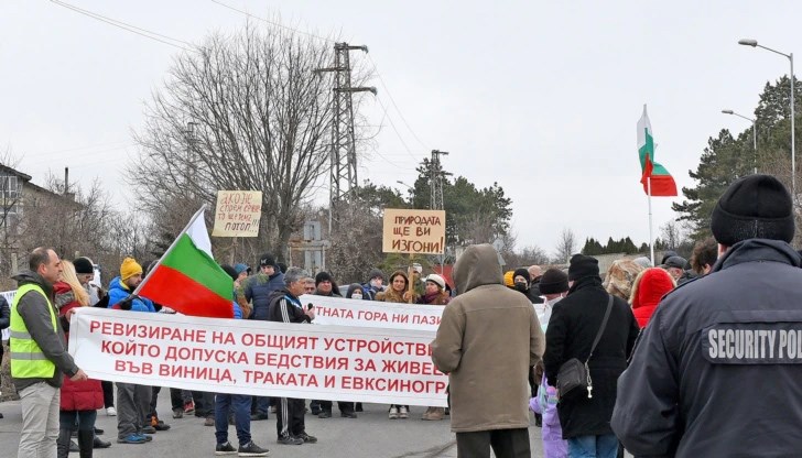 Въпреки недоволството, след няколко години на мястото на изсечените дървета ще има не една или няколко постройки, а цял квартал