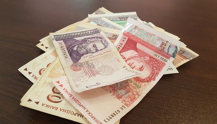 Допълнителната сума от 50 лева ще получат около 2,1 милиона пенсионери Допълнителната сума от 50 лева ще получат около 2,1 милиона пенсионери