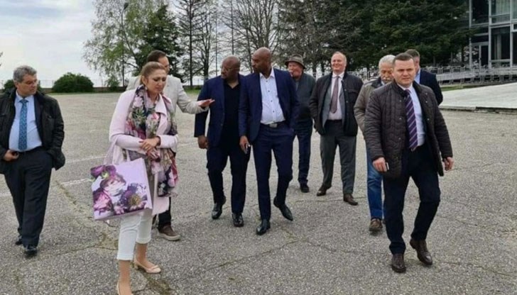 Според тях летището край с. Щръклево може да се превърне в логистичен център Според тях летището край с. Щръклево може да се превърне в логистичен център