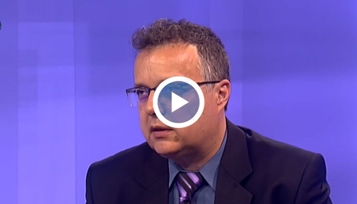 Има една отвратително токсична коалиция между БСП, ГЕРБ и ДПС. Тя е изключително вредна за България