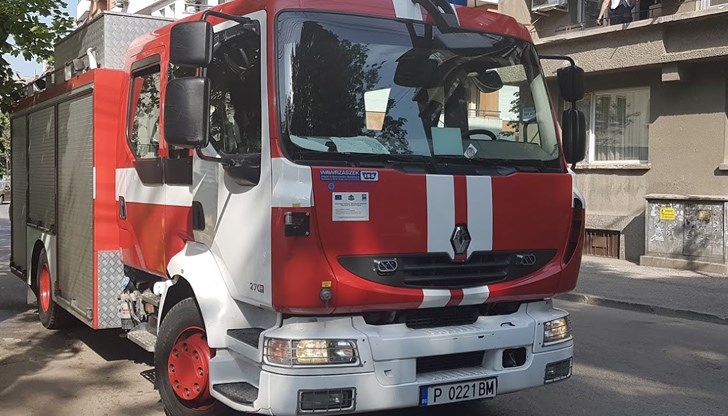 Оказало, че няма сериозно произшествие, а е възникнало пламъчно горене в наслоени мазнини в аспирацията на цеха Оказало, че няма сериозно произшествие, а е възникнало пламъчно горене в наслоени мазнини в аспирацията на цеха