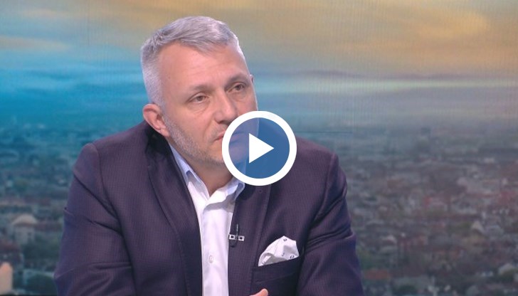 „Забавлявам се от идеята, че ние, най-малката група в парламента, ще получим мандат за съставяне на правителство, но теоретично всичко е възможно", каза адвокатът