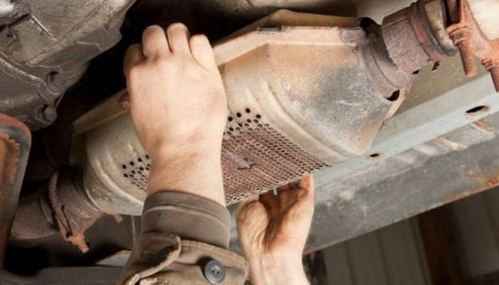 29-годишният мъж е действал с още двама души 29-годишният мъж е действал с още двама души