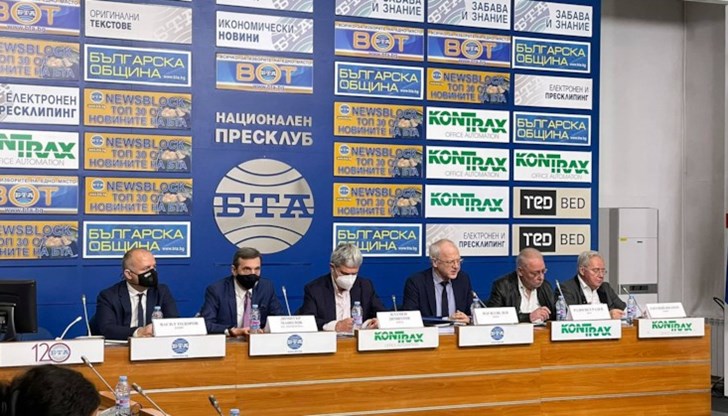 Социалните партньори очакват от новия кабинет да продължи помощите за заетост до края на годината Социалните партньори очакват от новия кабинет да продължи помощите за заетост до края на годината