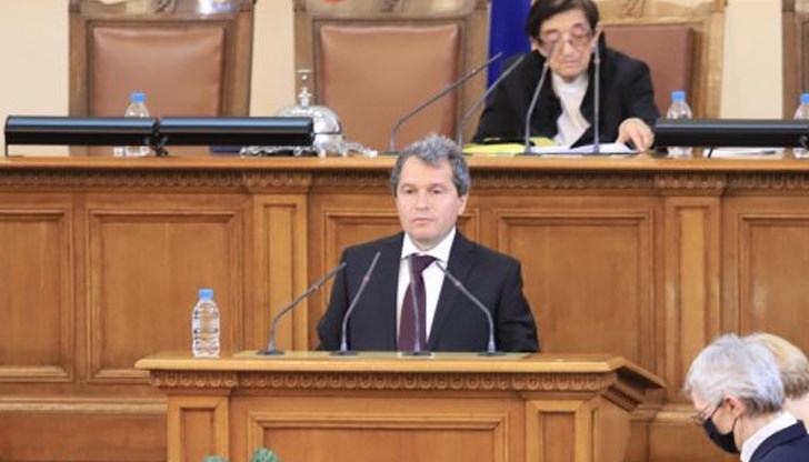 По думите на Тошко Йорданов основната задача на 45-ия парламент е точно "задължителната промяна на Изборния кодекс"