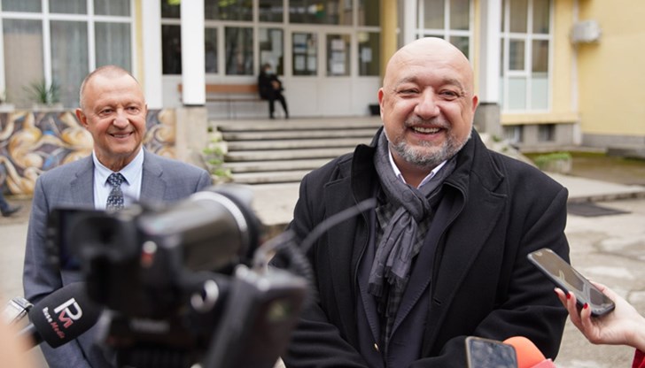 Резултатите от протоколите на секционните комисии към 14:30 часа Резултатите от протоколите на секционните комисии към 14:30 часа