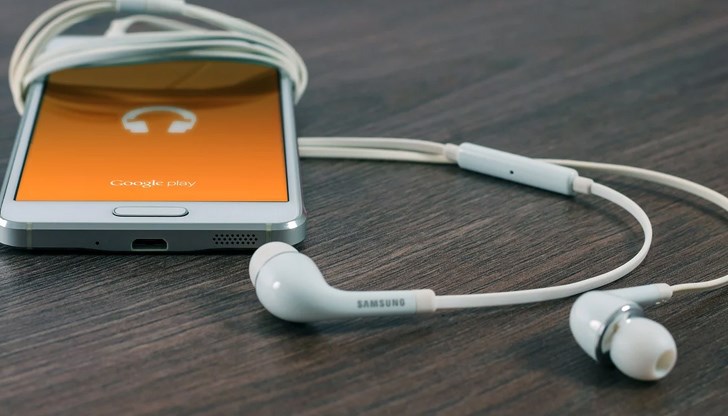 Според проучването тютюнът, слънчевите лъчи и отработените автомобилни газове са по-опасните за човешкото здраве Според проучването тютюнът, слънчевите лъчи и отработените автомобилни газове са по-опасните за човешкото здраве