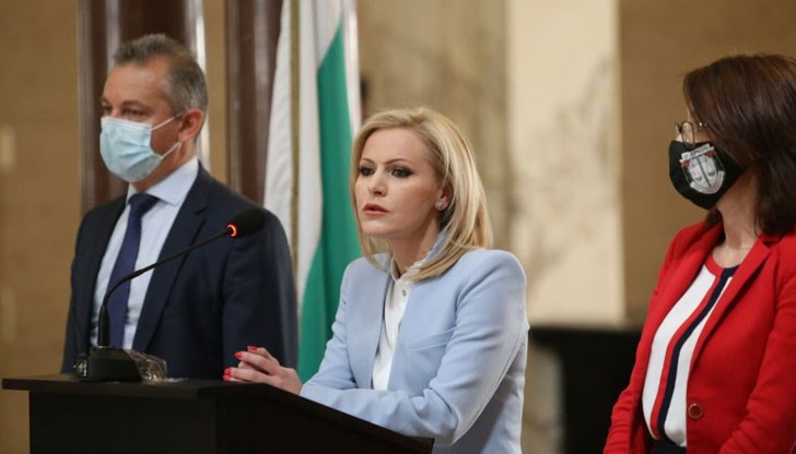 Проверява се и връзка с взривовете у нас и тези през 2014 година в склад в Чехия