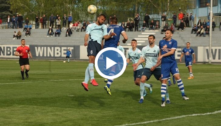 Точните попадения на "драконите" бяха в 3-та и 87-та минута на мача