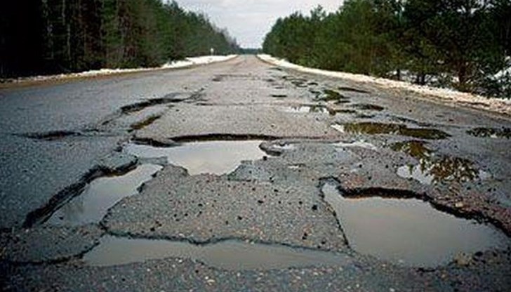 Гордостта на Борисов - магистрали и пътища - се разбива в реалността на статистиката, публикувана от Института за пътна безопасност
