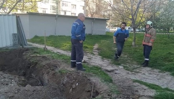 Аварийни екипи овладяха изтичането и не се стигна до опасност за населението Аварийни екипи овладяха изтичането и не се стигна до опасност за населението
