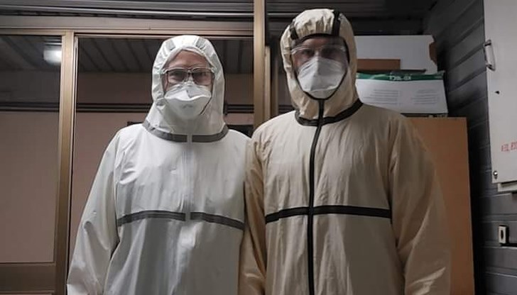 Там, в преизподнята на болката, даващи глътка въздух на болните...