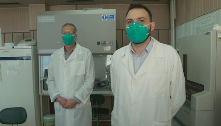 "В случая с двете жени от Северна България трябва да се говори за „британски вариант с българска мутация“, казва доц. Иванов "В случая с двете жени от Северна България трябва да се говори за „британски вариант с българска мутация“, казва доц. Иванов