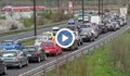 Натоварен трафик днес по пътищата в цялата страна