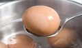 Пет трика да опазим яйцата здрави при варене