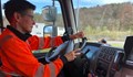 Кметицата на Гьотеборг стана шофьор на боклукчийски камион