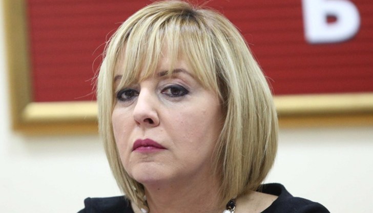 "Има и други данни за сериозни нарушения, свързани с продажба на имоти, в енергетиката, в „Автомагистрали“, включително данни, предоставени от разследващи журналисти", уточни Мая Манолова