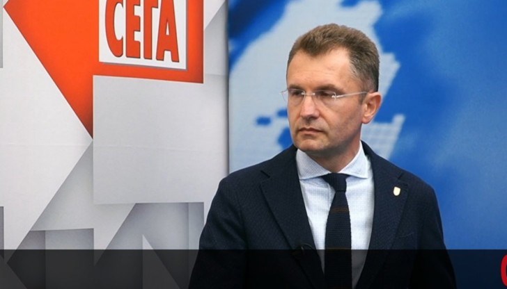 Всички дружества са политизирани, ГЕРБ са правили само политически назначения, обяви Янков