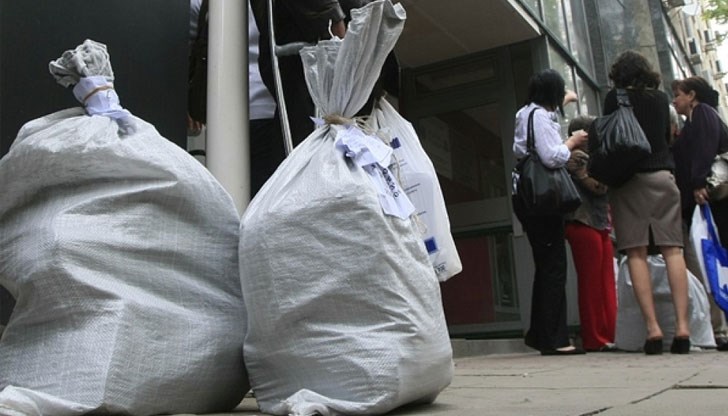 Специални изисквания и към кутиите в изборния ден Специални изисквания и към кутиите в изборния ден