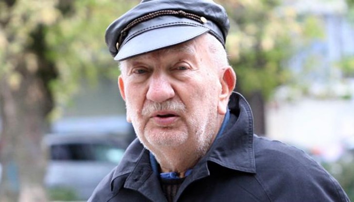 Джони Пенков – прочутият кинаджия радиоинженер, е преживял уникална тричасова операция Джони Пенков – прочутият кинаджия радиоинженер, е преживял уникална тричасова операция