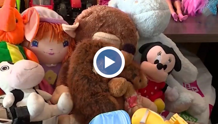 Фондация от Перник направи това възможно, като организира истински празник на играчките