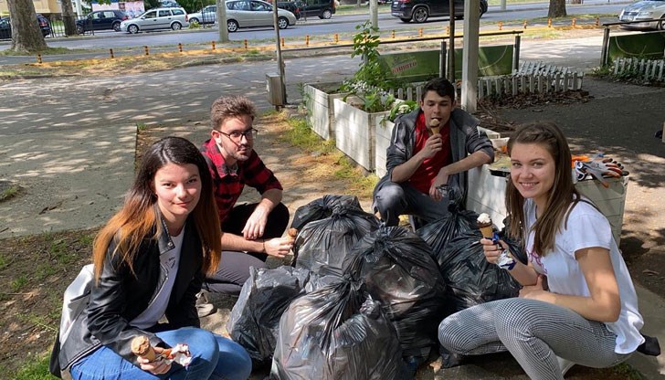 Доброволците от Младежкия парламент се обърнаха с призив към русенци