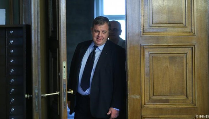 Условие на военните: Колата да вдига поне 240 км/ч