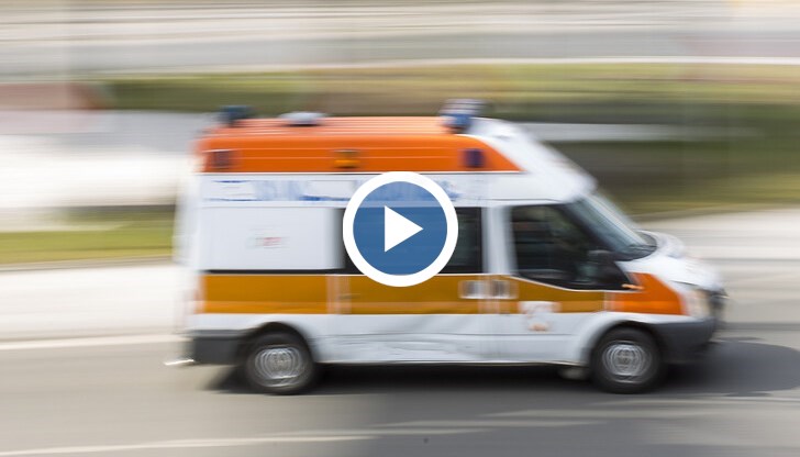 Пострадалата е била оставена вкъщи, за да можело на следващия ден, по светло, да се изясни по-добре ситуацията, оправдава се лекарят