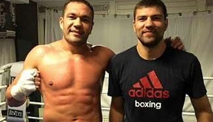 Двамата братя винаги са били много близки