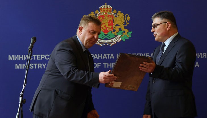 Служебният министър посочи, че способностите на българските въоръжени сили трябва да бъдат развивани