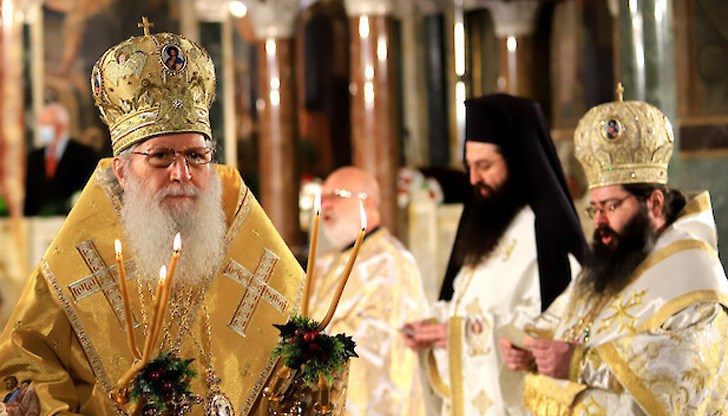 Великден се празнува в продължение на три дни Великден се празнува в продължение на три дни