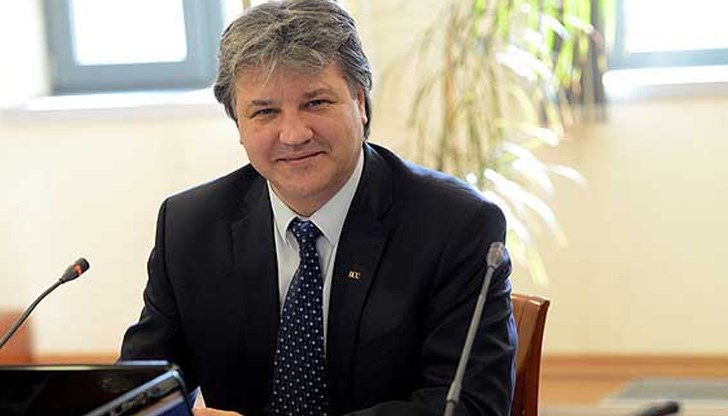 Узунов обясни, че прокуратурата сега е независима Узунов обясни, че прокуратурата сега е независима