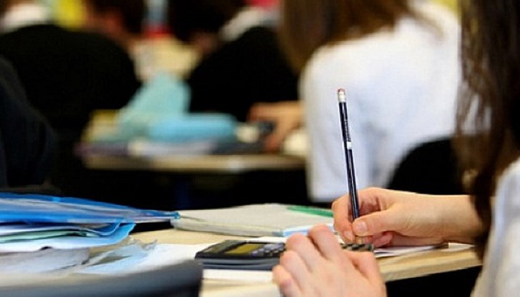На матура по английски език ще се явят 12 497 ученици