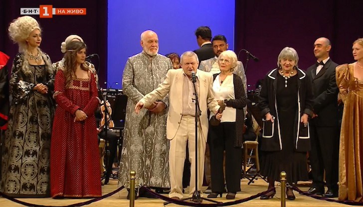 На семпла церемония в Театър „Българска армия“ бяха връчени годишните награди „Аскеер 2021“