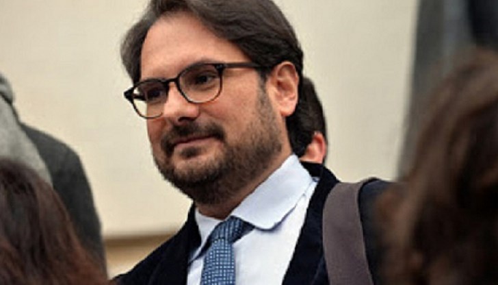 Даниел Смилов обясни, че това не означава автоматично, че т.нар. протестни партии задължително ще имат мнозинство в парламента Даниел Смилов обясни, че това не означава автоматично, че т.нар. протестни партии задължително ще имат мнозинство в парламента