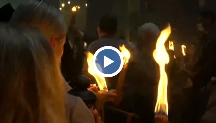 Посланикът ни в Израел ще получи огъня от църквата на Божи гроб