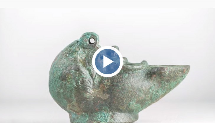 Лампата е "погребана" преднамерено в основата на постройка в Йерусалим