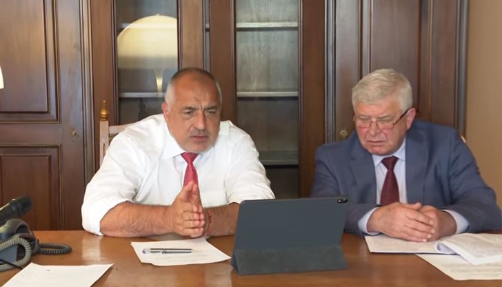 Стихийно раздадените пари можеха да бъдат използвани за далеч по-справедлива и ефективна подкрепа, но ГЕРБ държи на подаянията