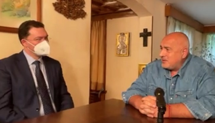 Всъщност по този начин Бойко Борисов разпалва страхове и истерии