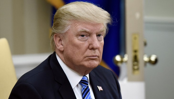 Тръмп има окончателна забрана да ползва и Туитър, където имаше над 88 милиона последователи Тръмп има окончателна забрана да ползва и Туитър, където имаше над 88 милиона последователи