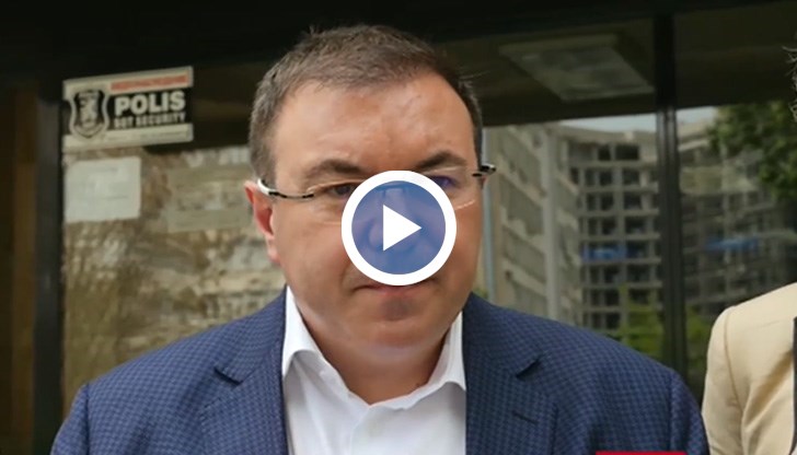 Смятам, че до август ще се справим, посочи той