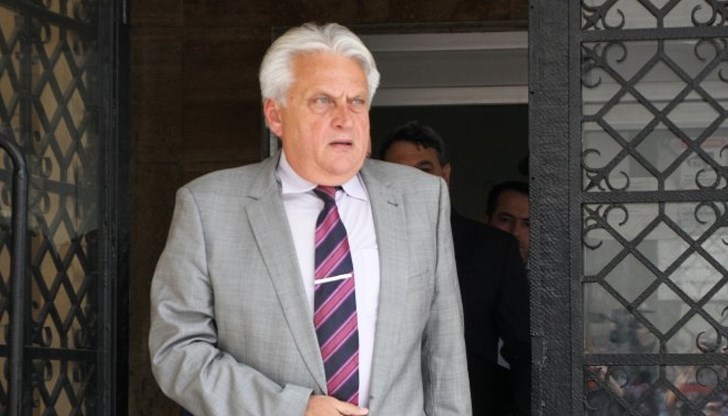 Изявленията на излезлия в болнични Стефчо Банков са характеризирани като уронващи престижа на МВР Изявленията на излезлия в болнични Стефчо Банков са характеризирани като уронващи престижа на МВР