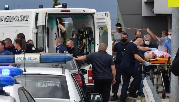 Тя бе простреляна от 58-годишен мъж, който се самоуби на 12 май на метростанция Летище - София