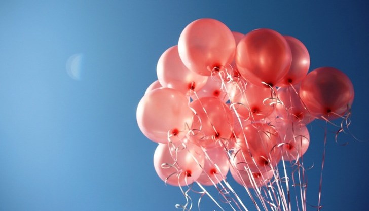 Пред Паметника на Свободата социалисти ще пуснат червени балони във въздуха