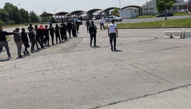 Мъжете са били в хладилен камион