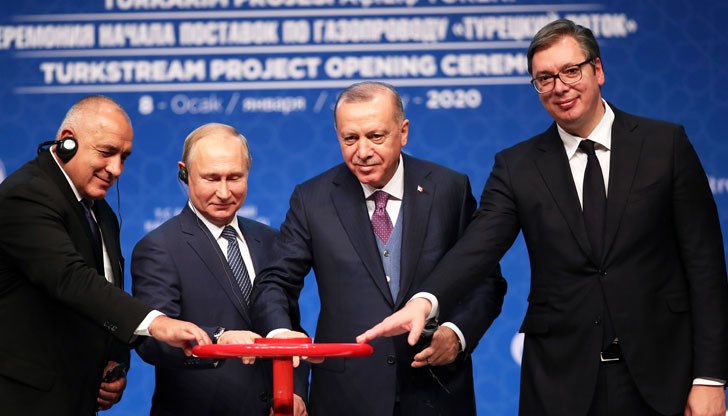 Президентът с коментар за твърденията, че газопроводът е строен от беларуски компании под санкции с техника, отклонена от европроекти